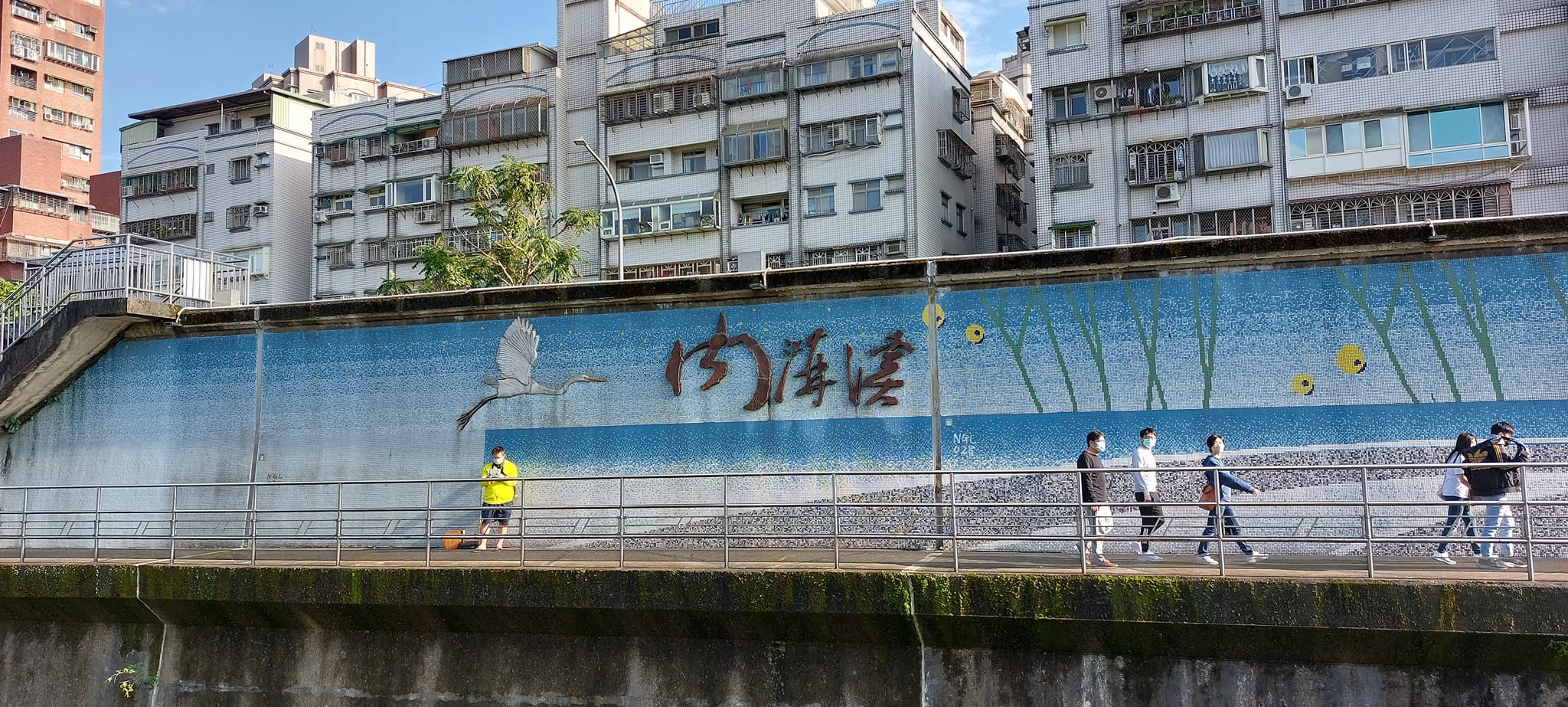 手機上傳