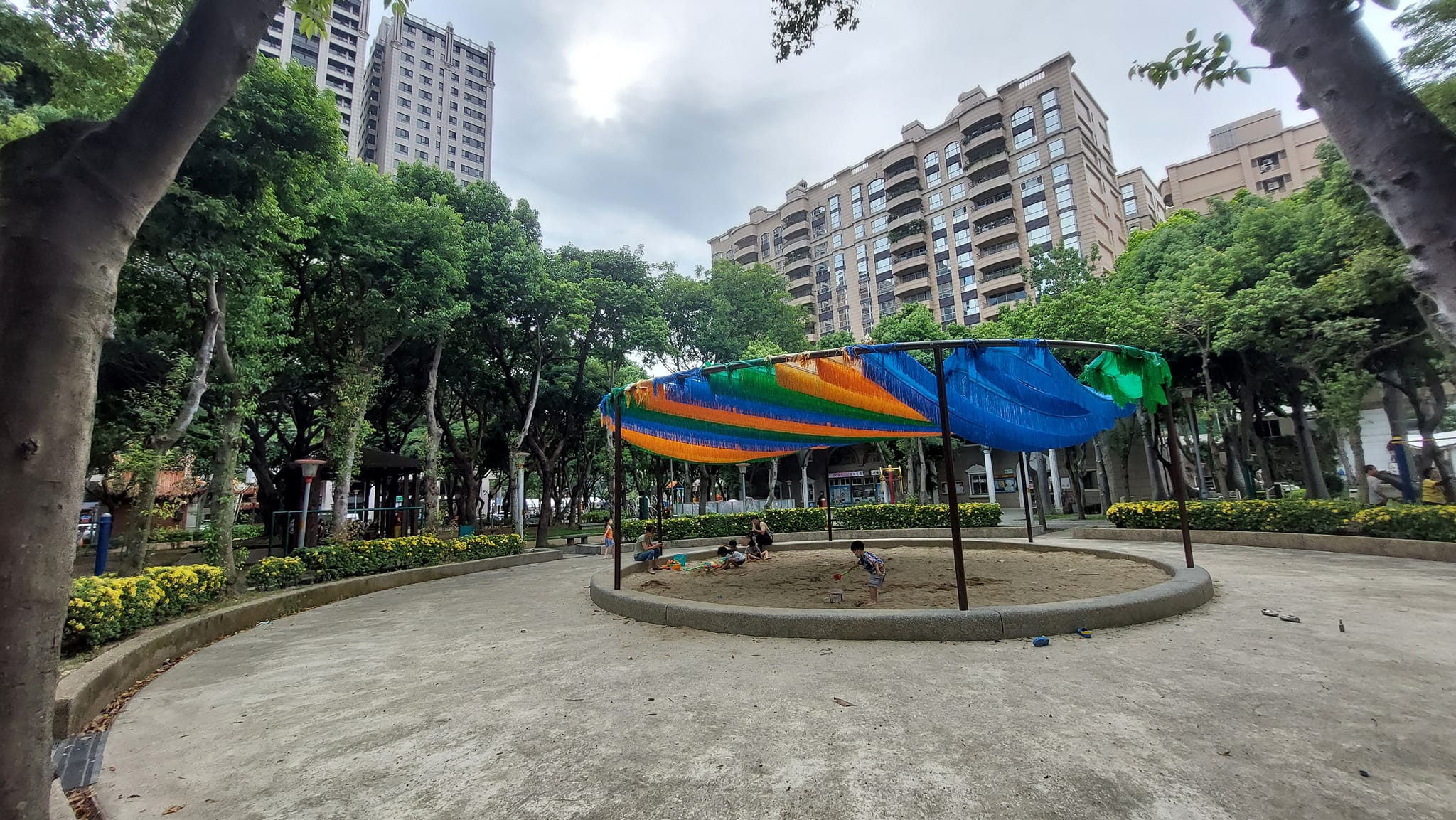 沙坑區公園親子遊玩
