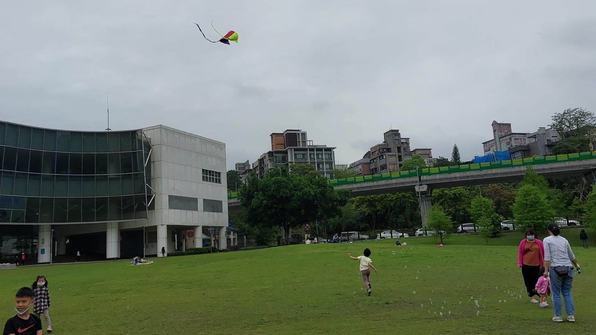 手機上傳