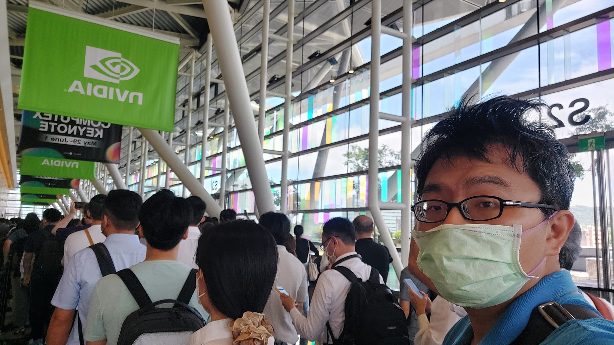 手機上傳